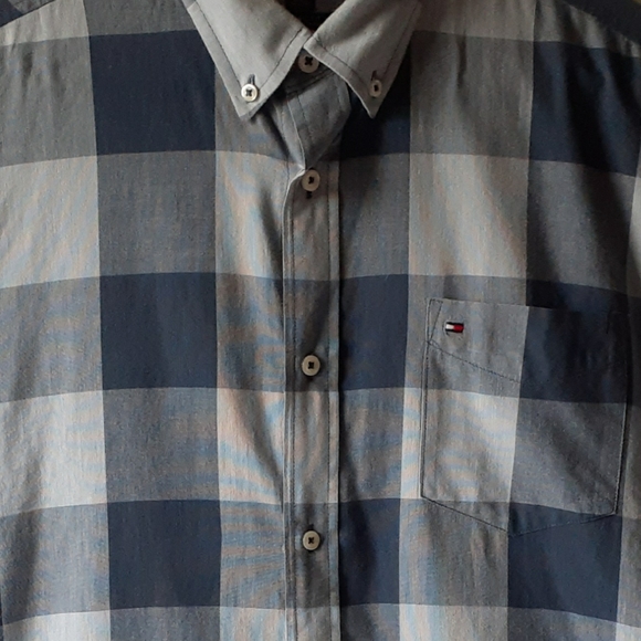 Tommy Hilfiger men's blue plaid long-sleeve button-down shirt size L - Picture 6 of 8